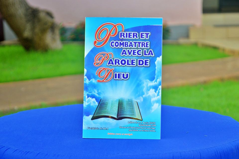 Prier et combattre avec la parole de Dieu